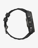 Garmin Fenix ​​8 AMOLED Saphir 51 mm Titan Carbon Grau Schwarzes Armband