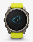 Garmin Fenix ​​8 Sapphire Solar 51 mm Titangrau Gelbes Armband